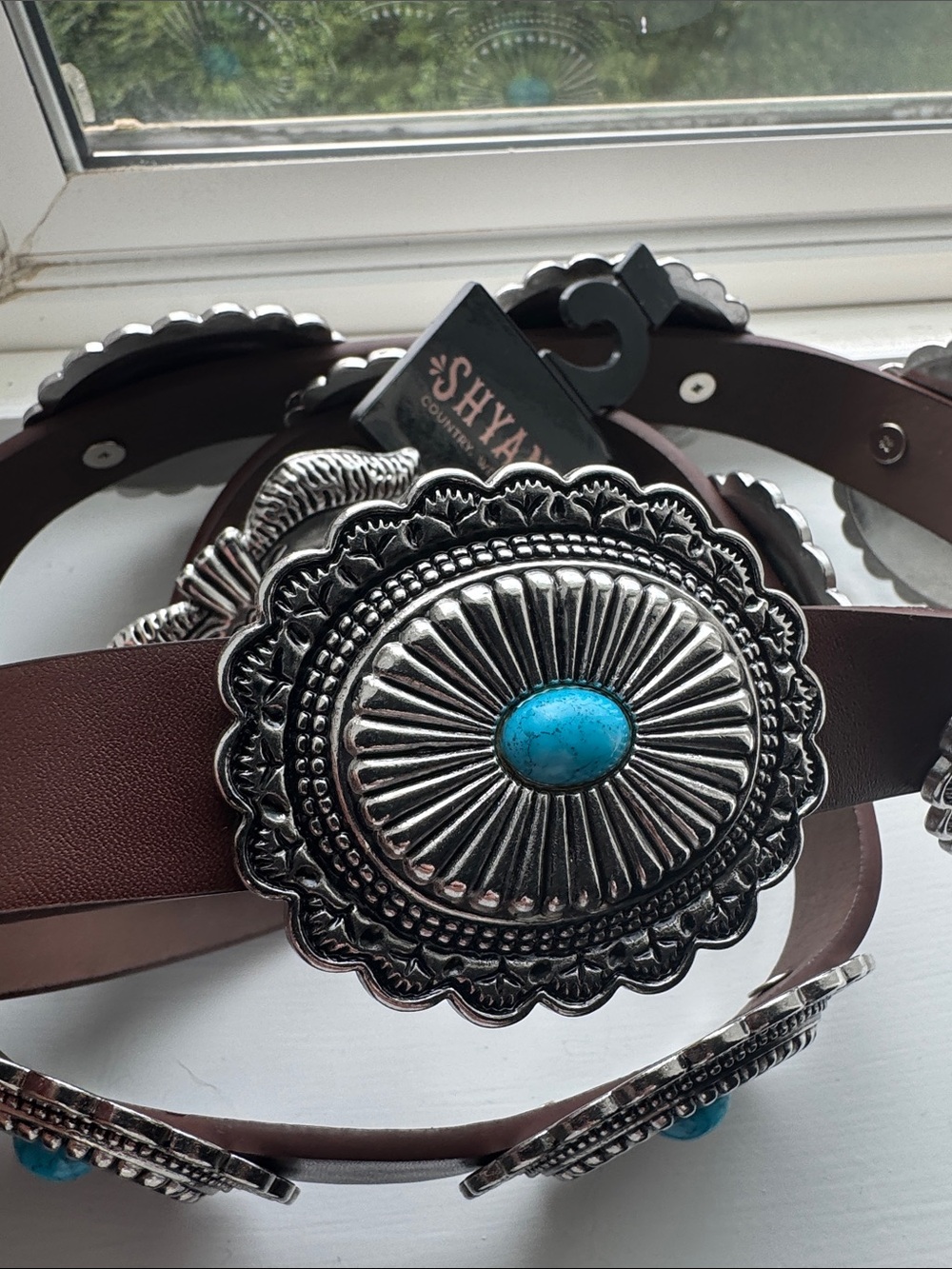 NWT Shyanne
Women's Brown Leather Quiet Western Turquoise Concho Belt NWT SZ M/L - Picture 5 of 7